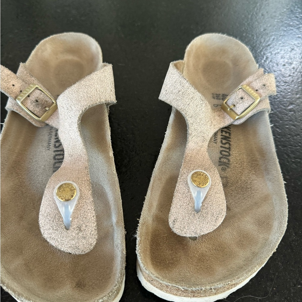 Birkenstock Gizeh Sandals pale pink